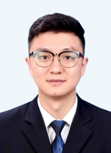 李 炼